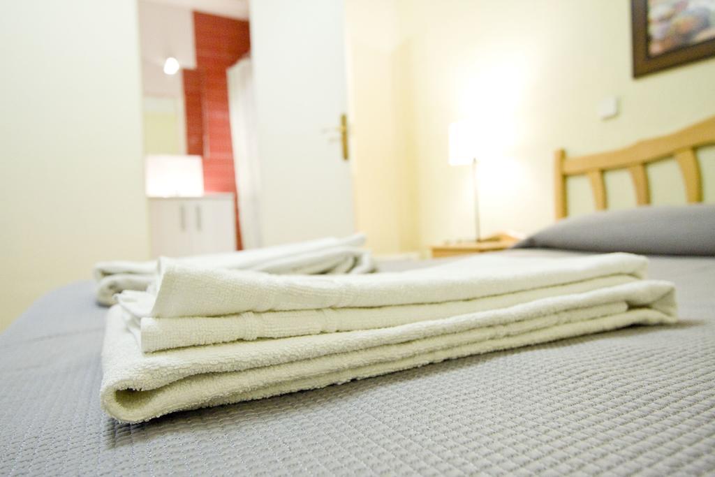 Hostal Trevinca マドリード エクステリア 写真