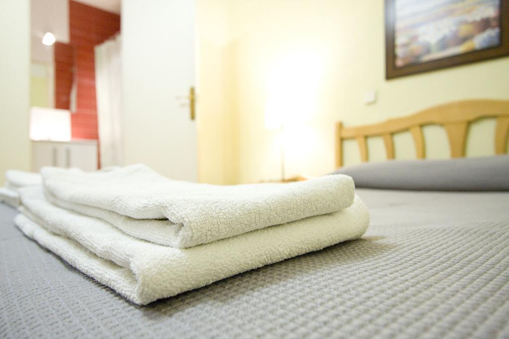 Hostal Trevinca マドリード エクステリア 写真