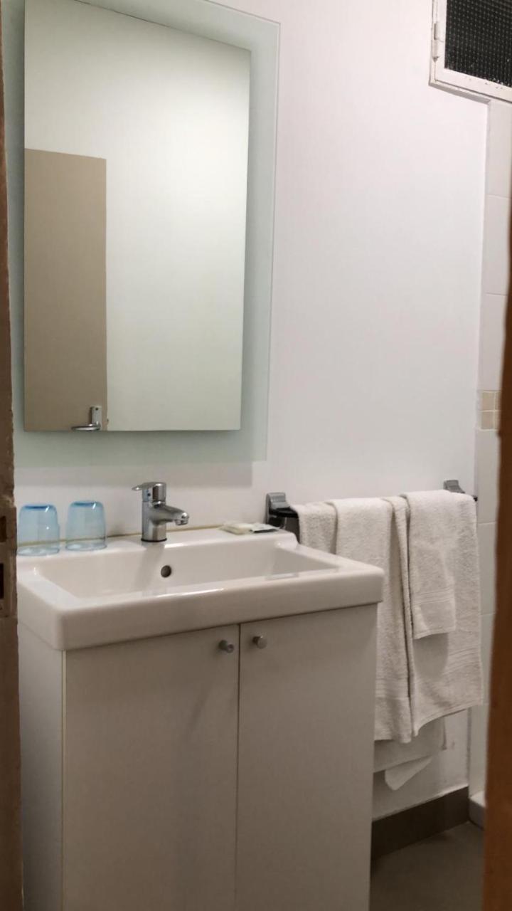 Hostal Trevinca マドリード エクステリア 写真