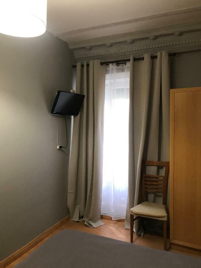 Hostal Trevinca マドリード エクステリア 写真